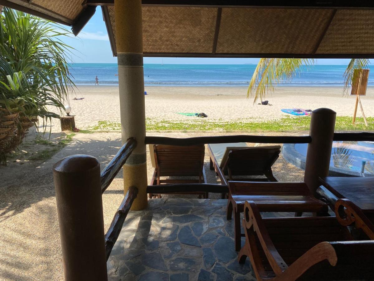 Laguna Beach Club Resort SHA Plus Koh Lanta Bagian luar foto