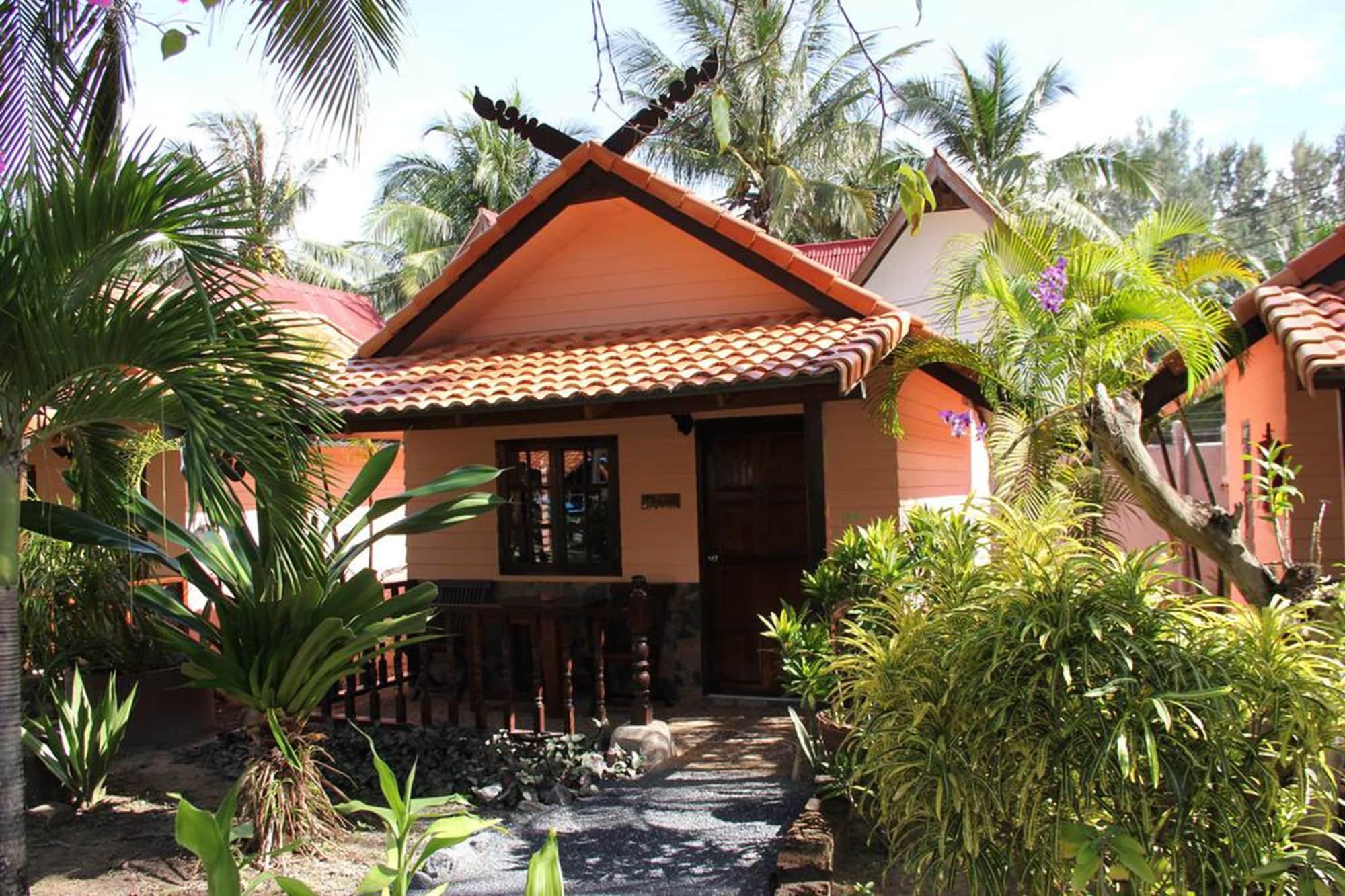 Laguna Beach Club Resort SHA Plus Koh Lanta Bagian luar foto