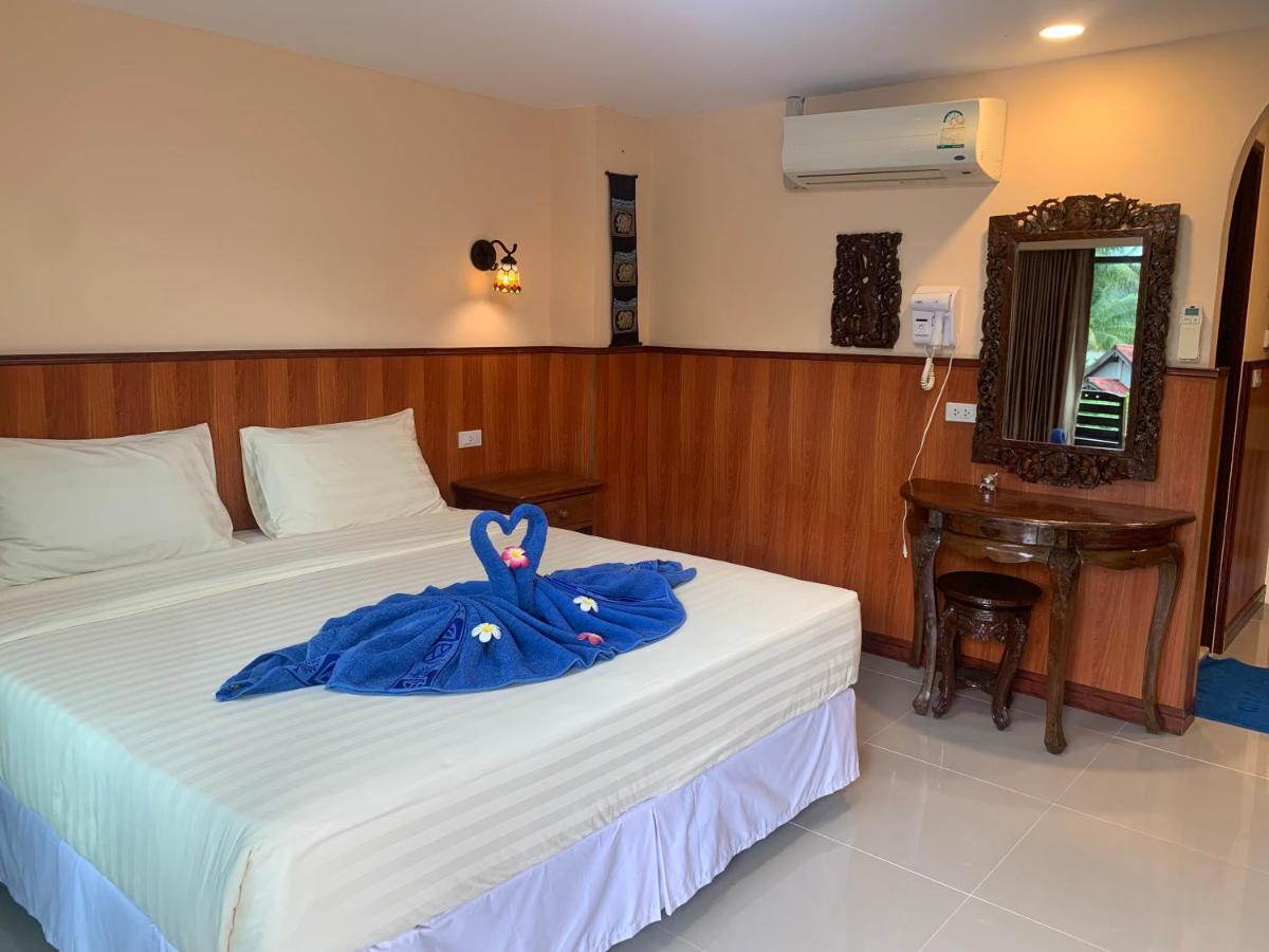 Laguna Beach Club Resort SHA Plus Koh Lanta Bagian luar foto