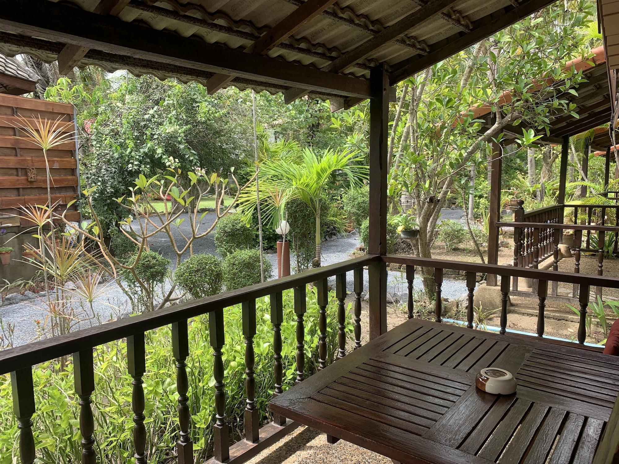 Laguna Beach Club Resort SHA Plus Koh Lanta Bagian luar foto